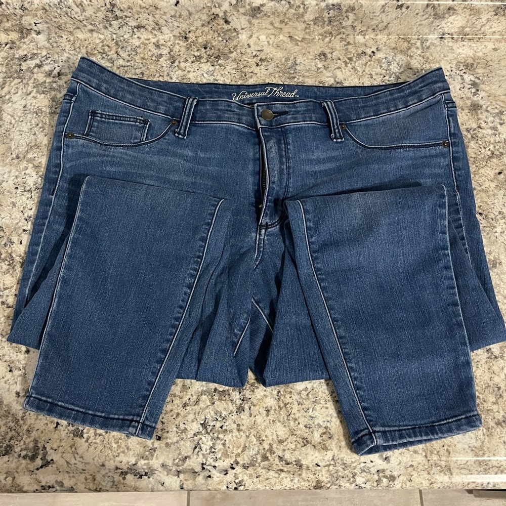 Universal Thread Mid-Rise Jeggings